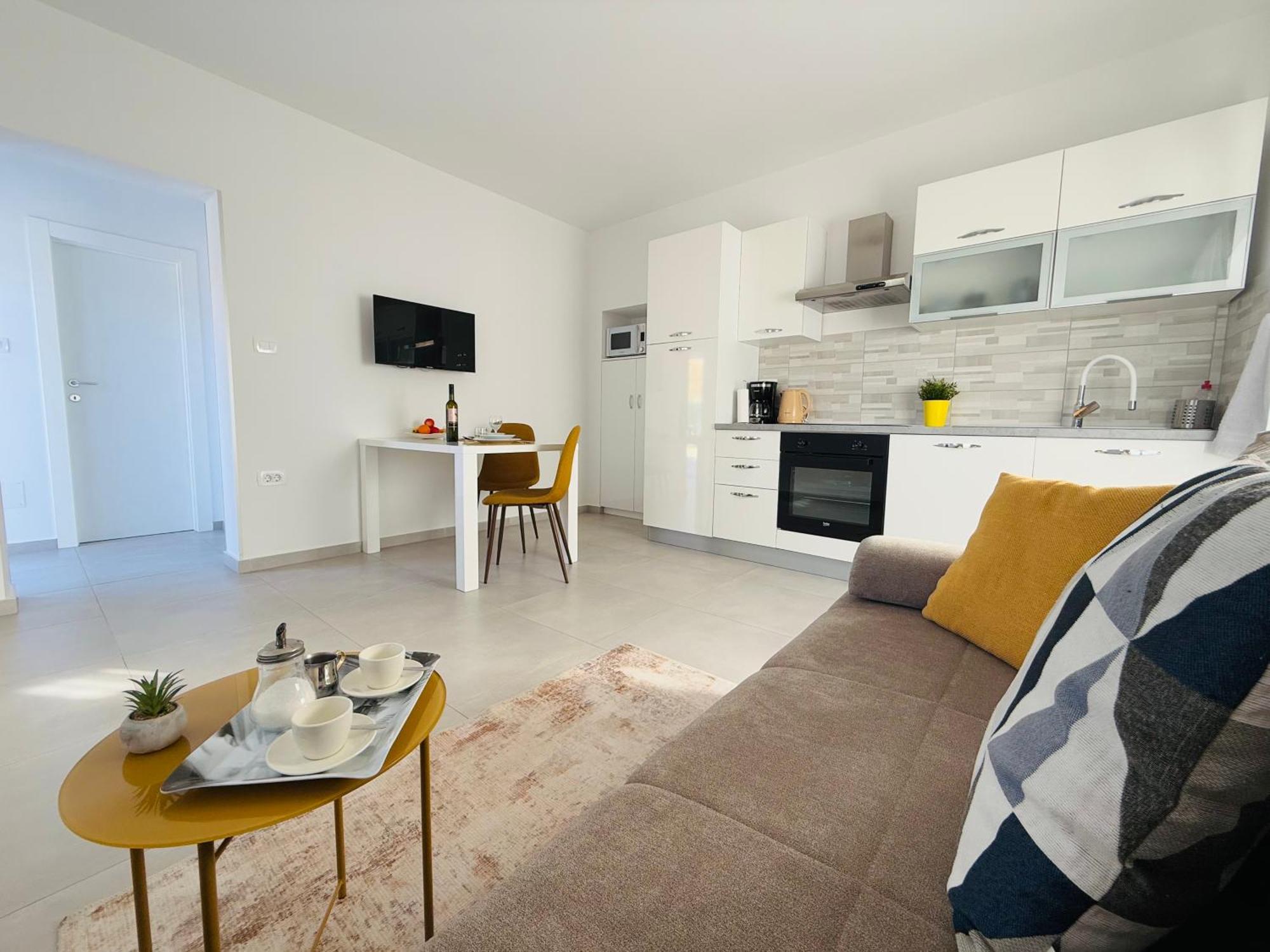 Apartment Erika - For 2 Near The Beach Пула Екстериор снимка